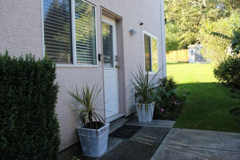 Memory Lane Guest Suite Sooke Exterior photo
